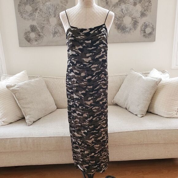 Topshop Camo Slip Dress - size 8 in Green - Picture 6 of 16